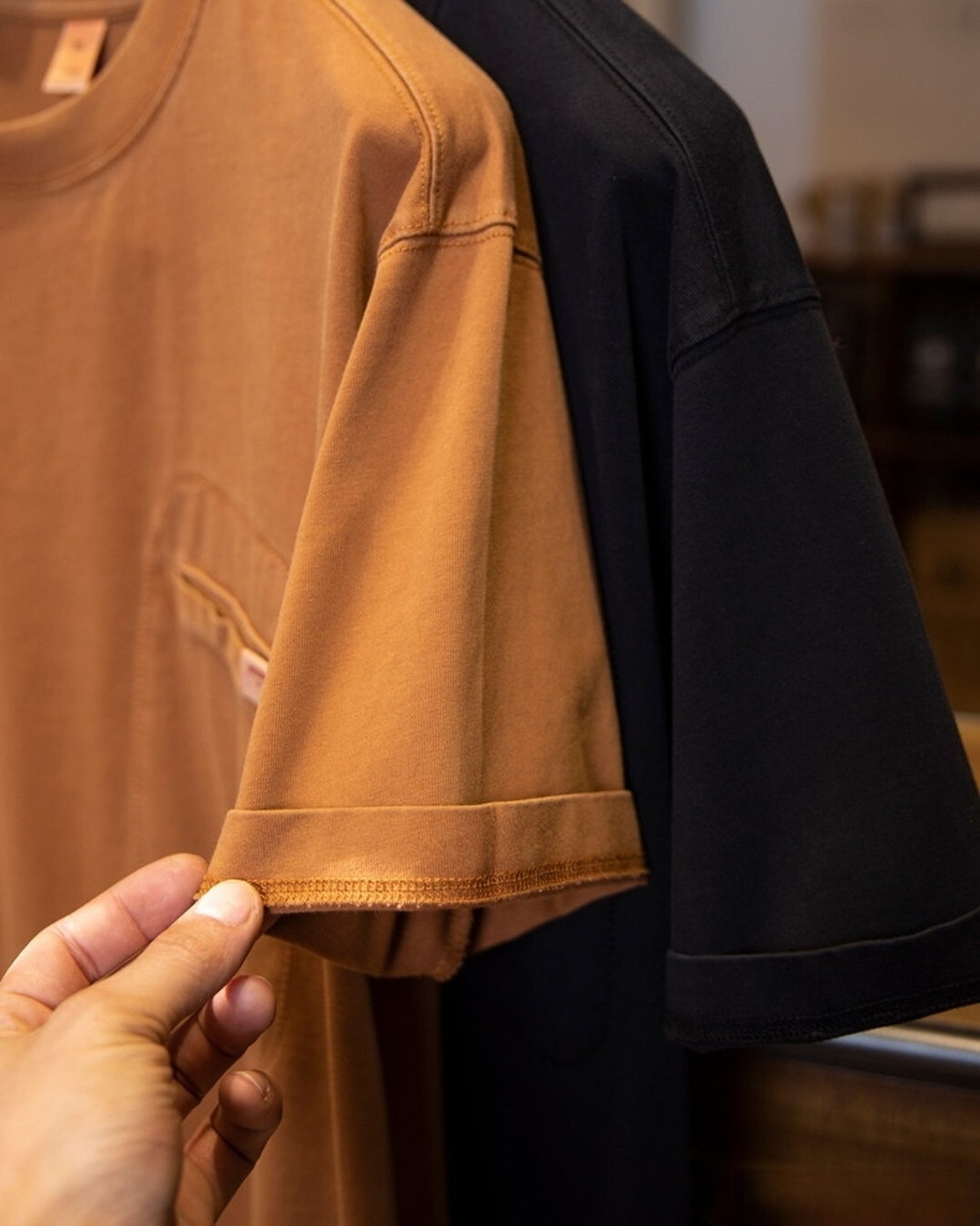Relaxed Chest-Pocket Vintage Casual T-Shirt 2color 【ACT0091】