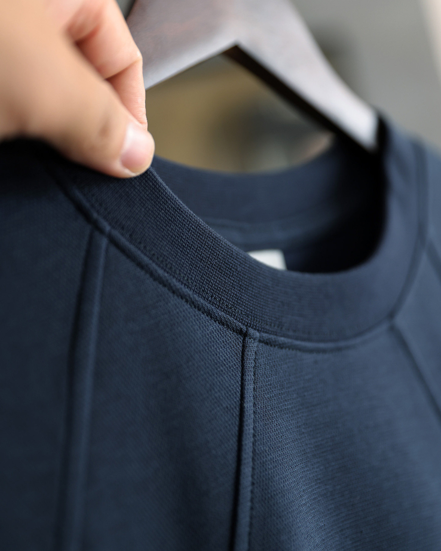 Loose-fit panel stitched t-shirt 2color 【ACT0060】