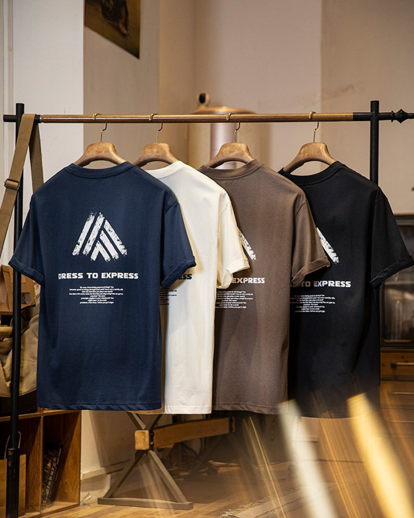 Back logo print t-shirt 4color 【ACT0057】