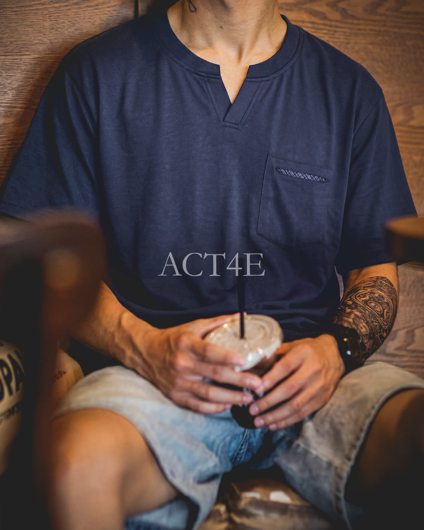Vintage Key-Neck Smart-Casual Relaxed T-Shirt 2color 【ACT0097】