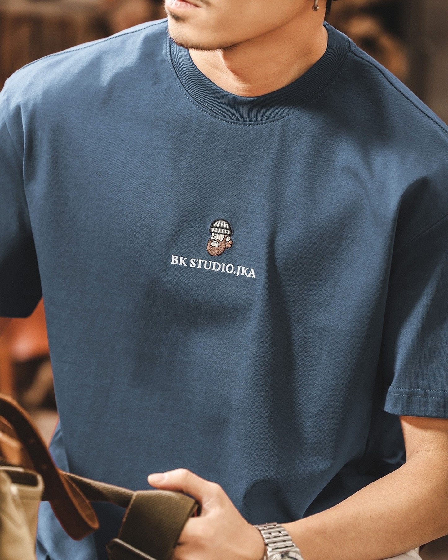 front embroidered back surf graphic short sleeve t-shirt 2color 【ACT0167】