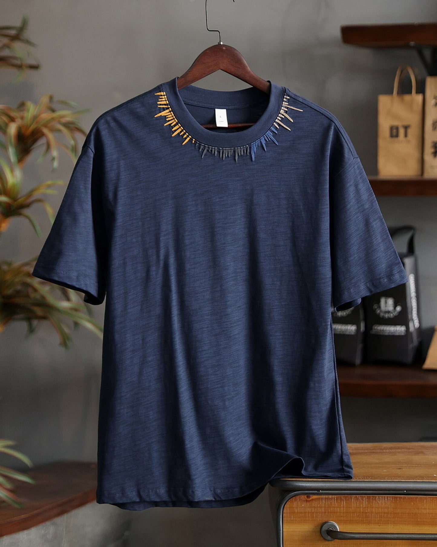 Neckline-Embroidery Casual Loose T-Shirt 2color 【ACT0084】
