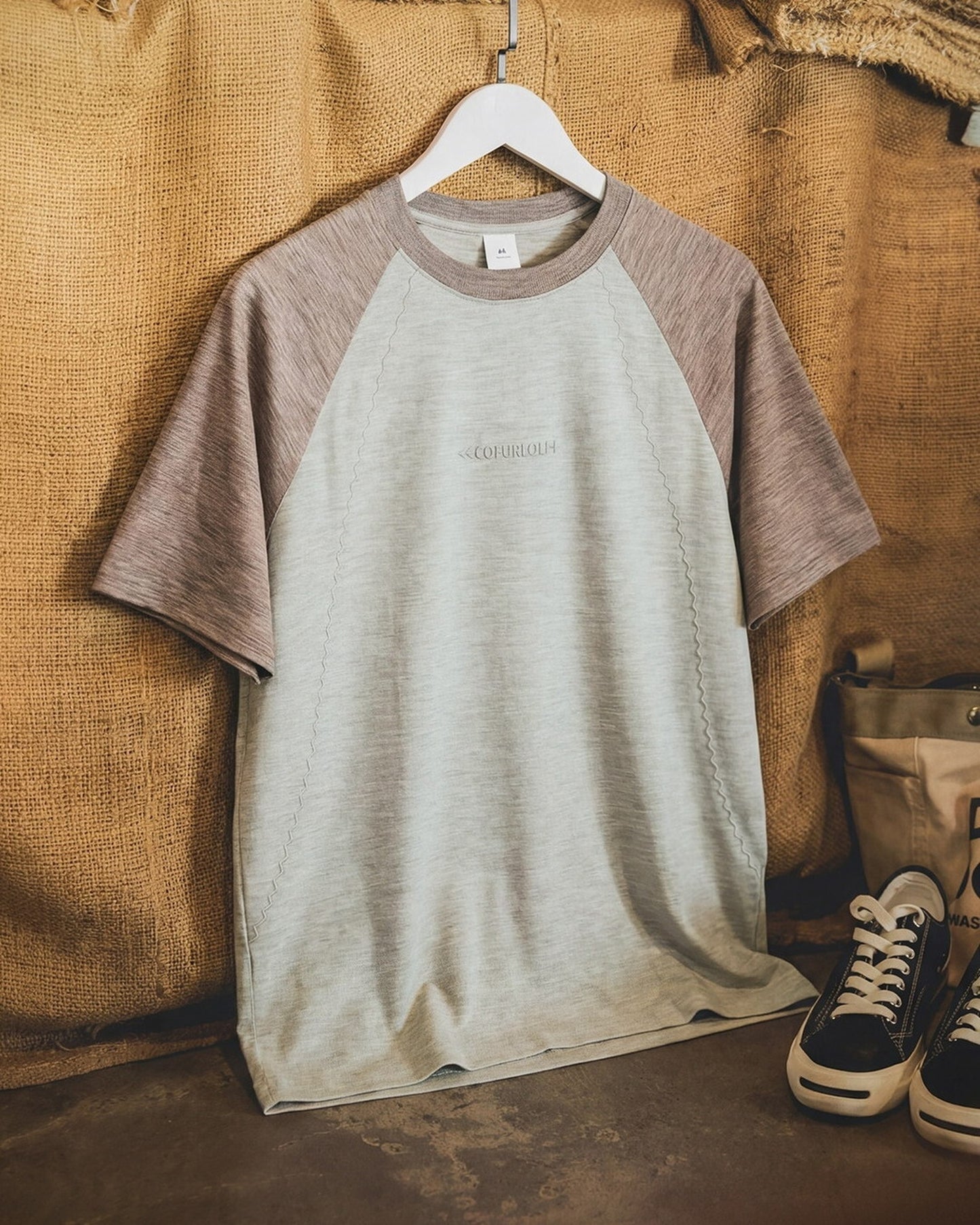 Contrast Stitch Relaxed Fit Raglan Sleeve T-Shirt 【ACT0116】