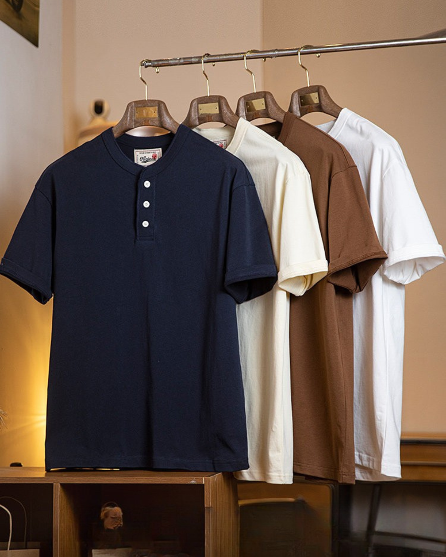 Button detail casual neck t-shirt 4color 【ACT0154】