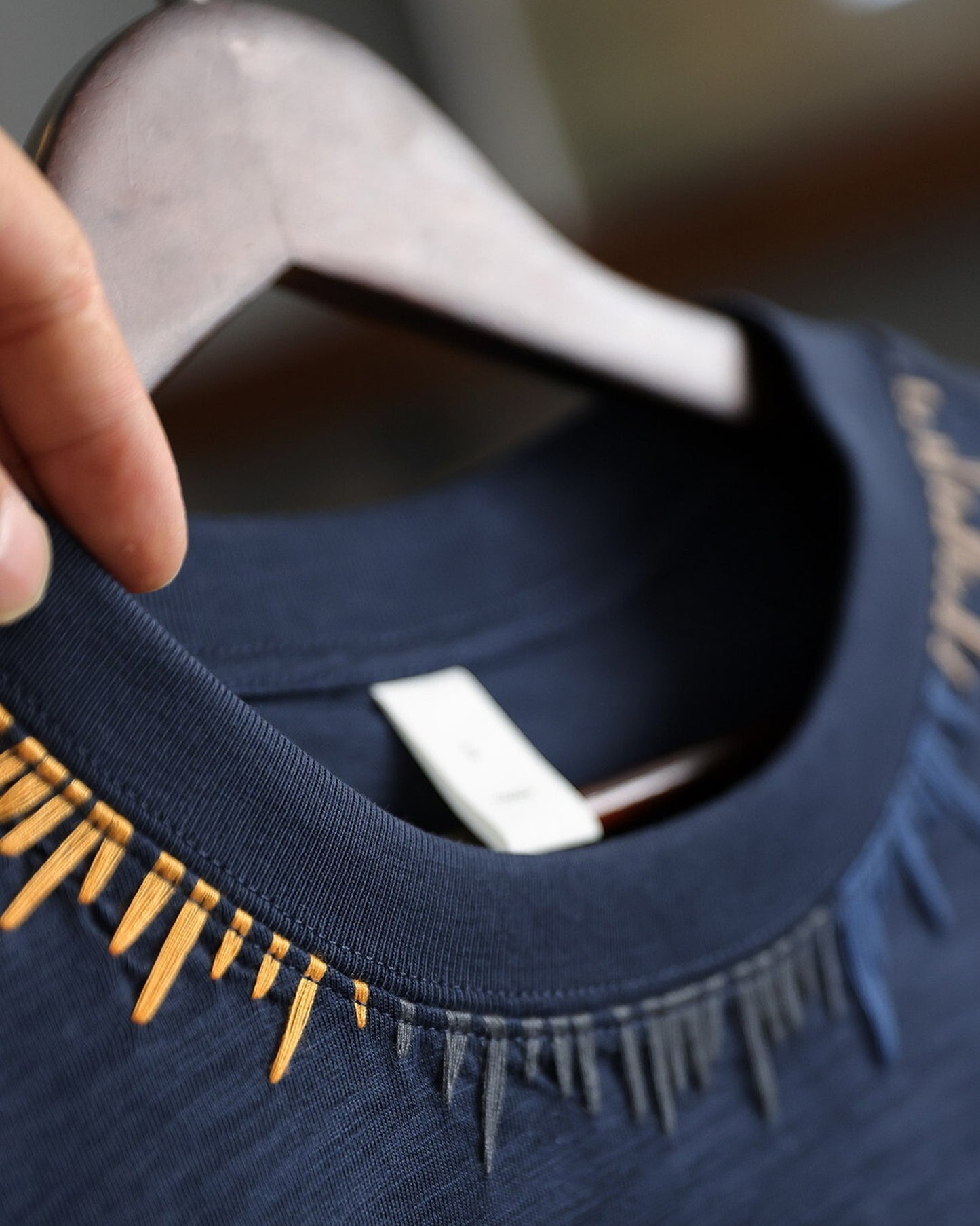 Neckline-Embroidery Casual Loose T-Shirt 2color 【ACT0084】