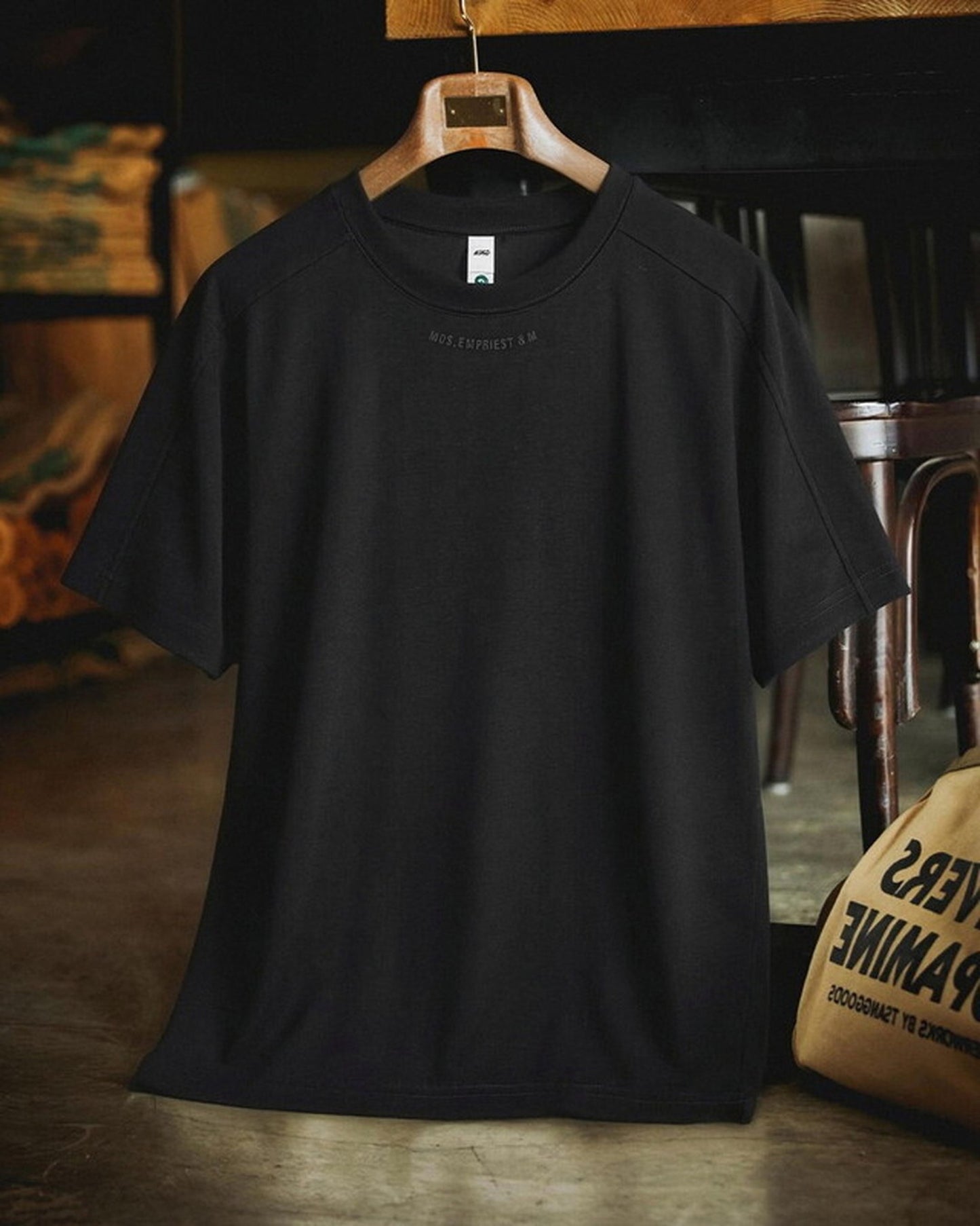 Minimalist Lettering-Embroidered Loose Fit Casual T-Shirt 2color 【ACT0106】