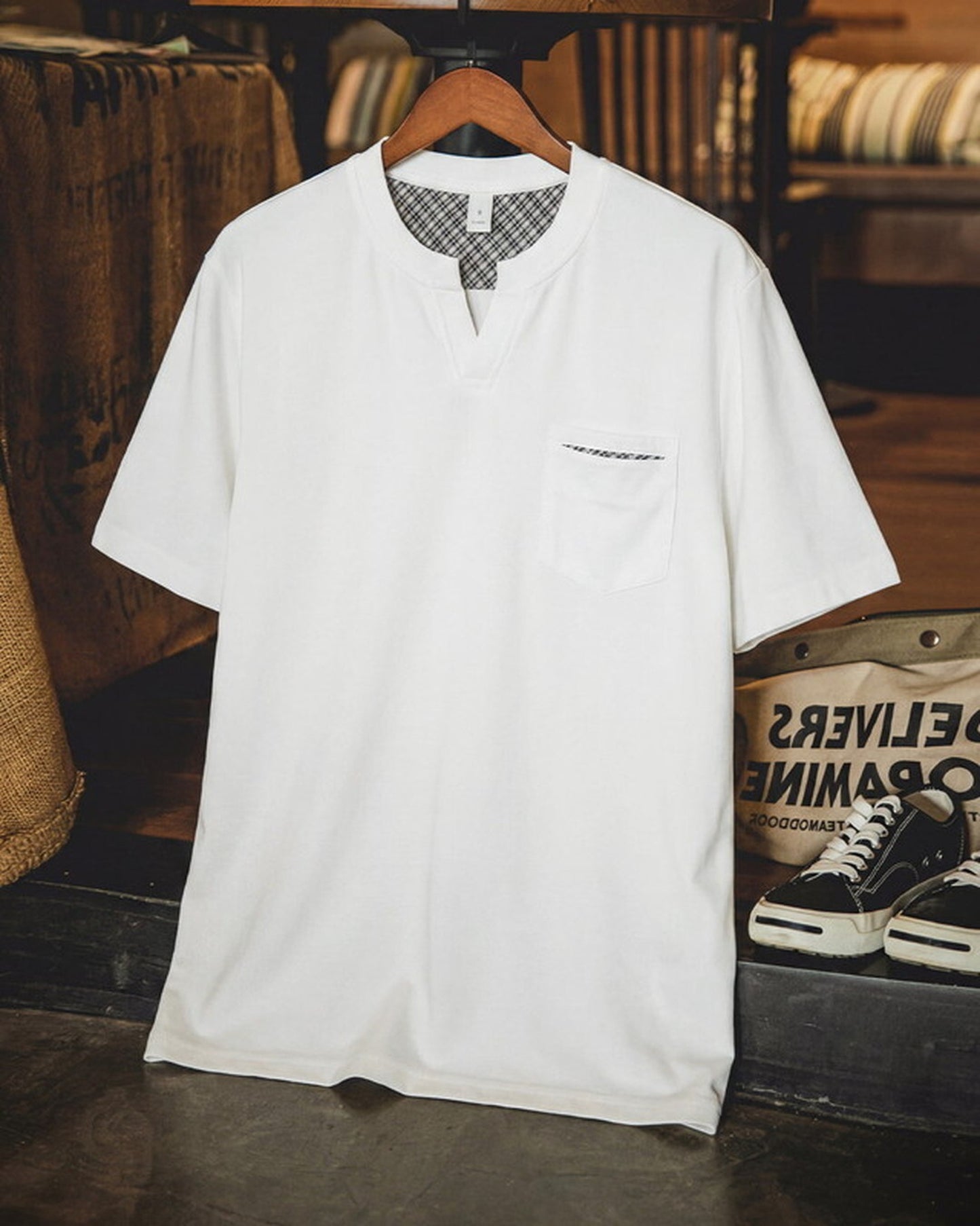 Vintage Key-Neck Smart-Casual Relaxed T-Shirt 2color 【ACT0097】