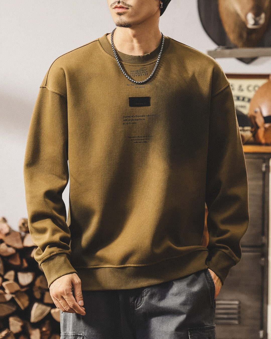 【S-4XL】vintage relaxed graphic crewneck sweatshirt 【ACT0262】
