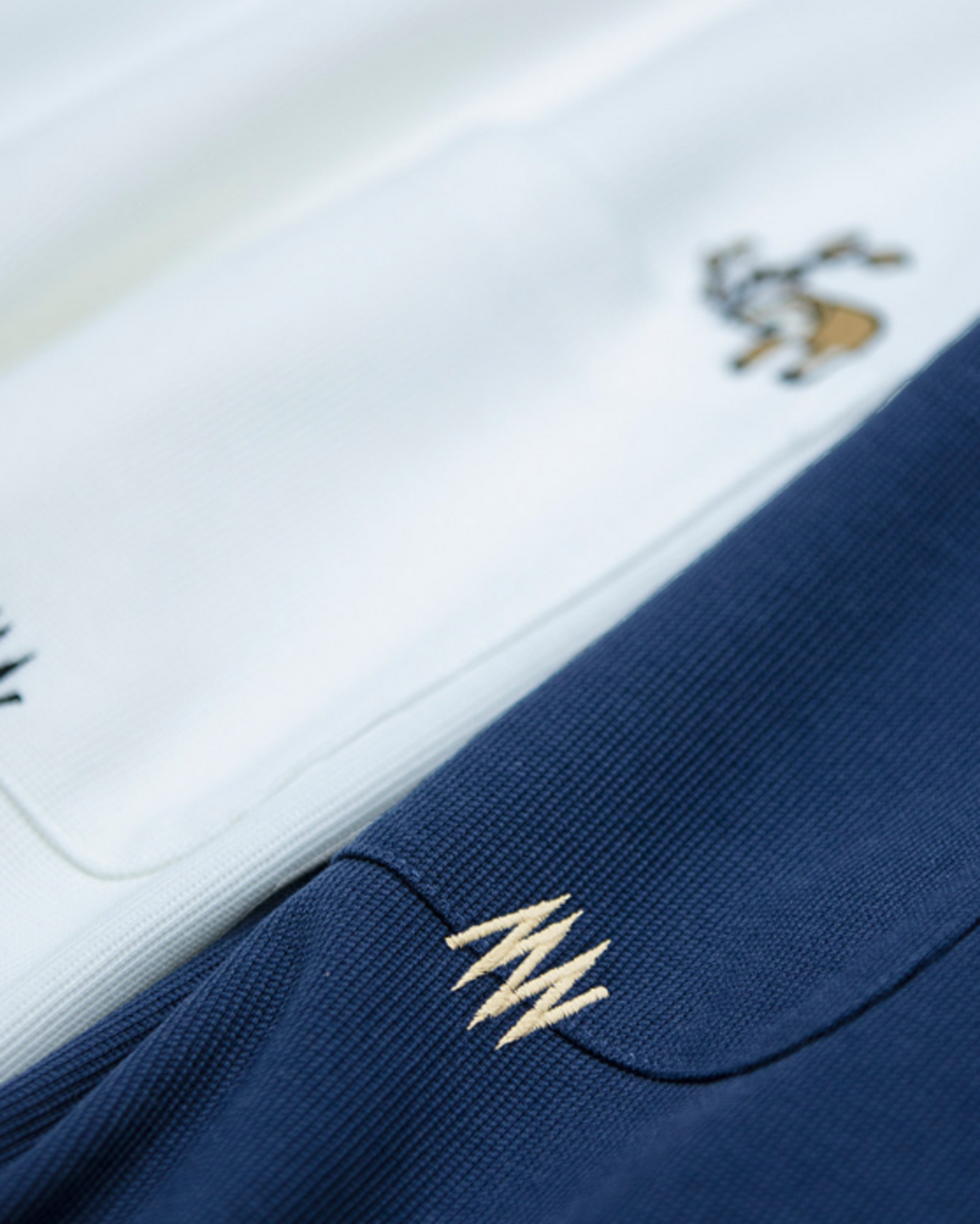 sloth embroidered pocket short sleeve t-shirt 2color 【ACT0159】