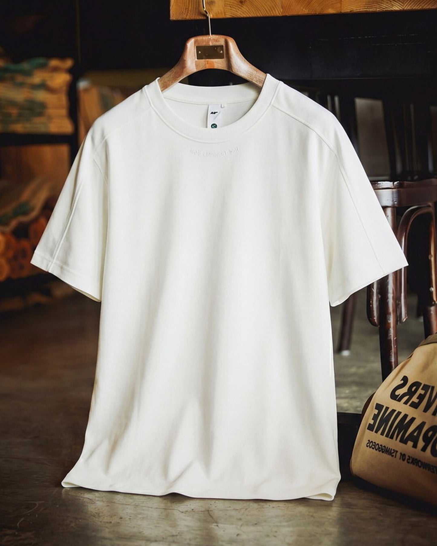 Minimalist Lettering-Embroidered Loose Fit Casual T-Shirt 2color 【ACT0106】