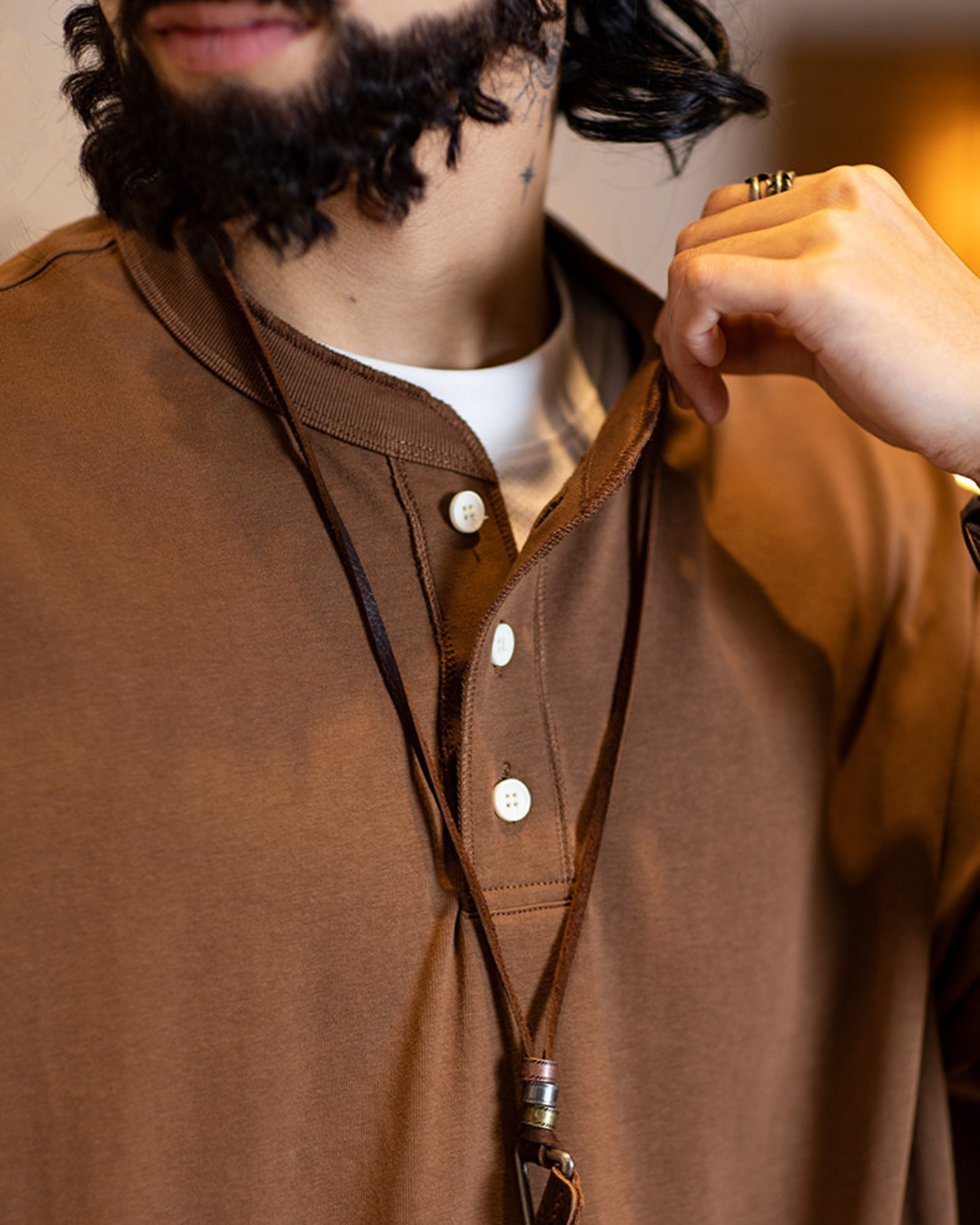 Button detail casual neck t-shirt 4color 【ACT0154】